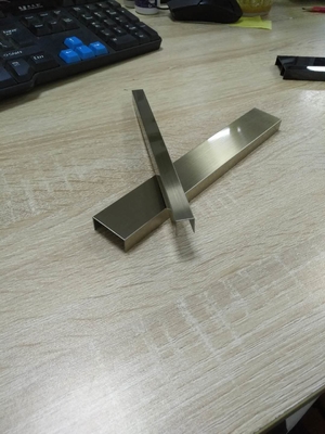 U Shape Brass Tile Trim Ceramic Plate With Gold Color