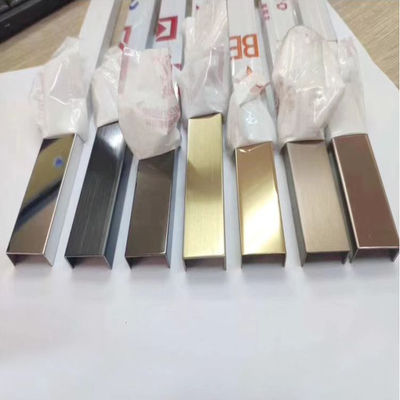 İyi bir fiyat. İç ve dış tasarım için U şeklinde paslanmaz çelik trim şeritleri PVD renkli etek tahtası Kenar sargı çevrimiçi