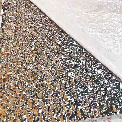 İyi bir fiyat. KTV Tavan 304 Büyük Gümüş Su Dalgası Kabartmalı Ayna 8k Dekorasyon Paslanmaz Çelik Levha çevrimiçi