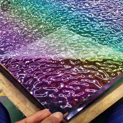 İyi bir fiyat. Farklı Renkli Su Dalgalanma Ayna Yüzeyli 8k Dekorasyon Paslanmaz Çelik Levha çevrimiçi