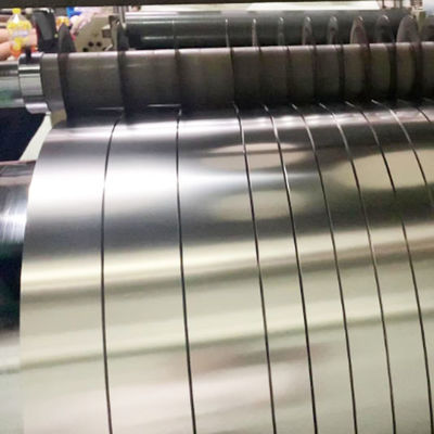 İyi bir fiyat. 304 2B 8K ayna cilalama 0.7 * 20MM kapak için paslanmaz çelik şerit bobini çevrimiçi