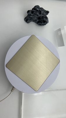 İyi bir fiyat. Paslanmaz Çelik Koltuk Metal Giysiler Koltuklar Metal Tırnak Dosyası Paslanmaz Çelik çevrimiçi