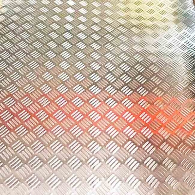 4mm 5mm 6mm Kalınlığı SUS 304 316 201 Çerezli Paslanmaz Çelik Plakası Merdivenler İçin