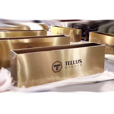 Foshan MXL Altın Gümüş Renkli 304 Dış Mekan Paslanmaz Çelik Saksılar Kentsel Sokak Projesi İçin