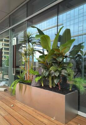 İyi bir fiyat. Paslanmaz Çelik Hasır Saksı, Yosun Astarı ile - Özel Ölçüler çevrimiçi