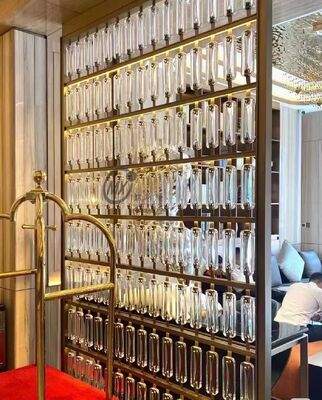 İyi bir fiyat. Minimalist PVD kaplama Titanyum aynası 8k Polonya 304 Paslanmaz Çelik Ekran Bölme Ofis ve Ev için Oda Bölücü çevrimiçi