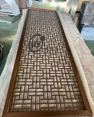 İyi bir fiyat. Traditional Oriental Stainless Steel Screen Partition with PVD Plating Titanium and Landscape Design in Mirror 8k Polish çevrimiçi