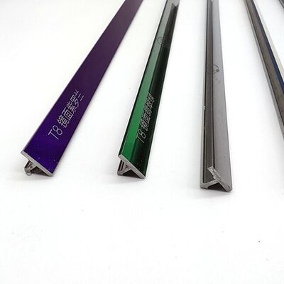 Foshan Fabrikası 304 Paslanmaz Çelik T Trim Özel Boyut Duvar Plaka Mobilyaları için Pürüzlü Altın T Şekilli Dekoratif Şerit